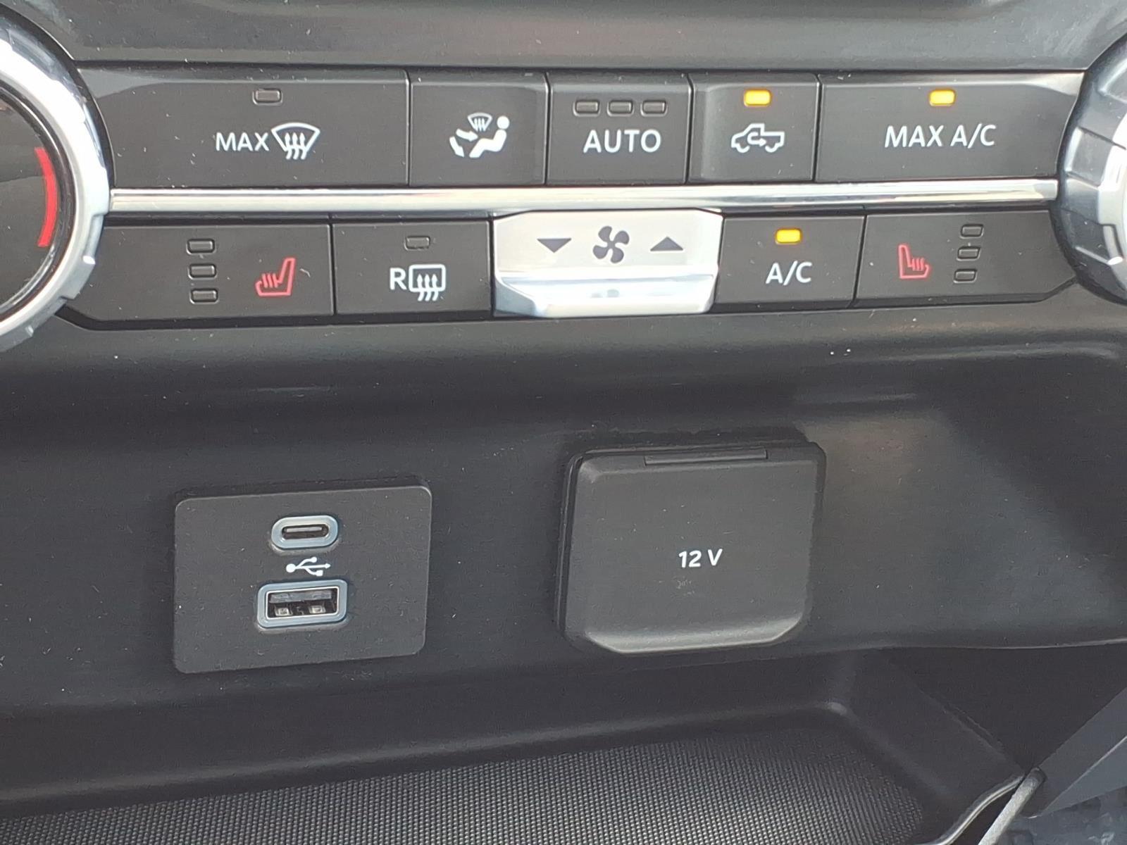 2023 Ford F-150 XLT:6448