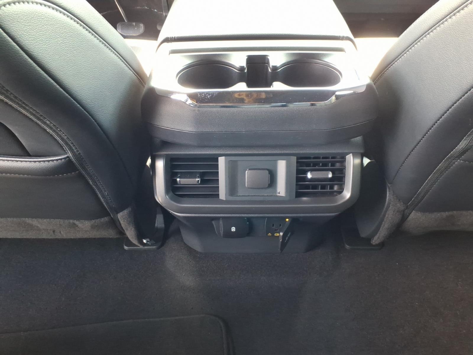 2025 Ford F-150 LARIAT:6464
