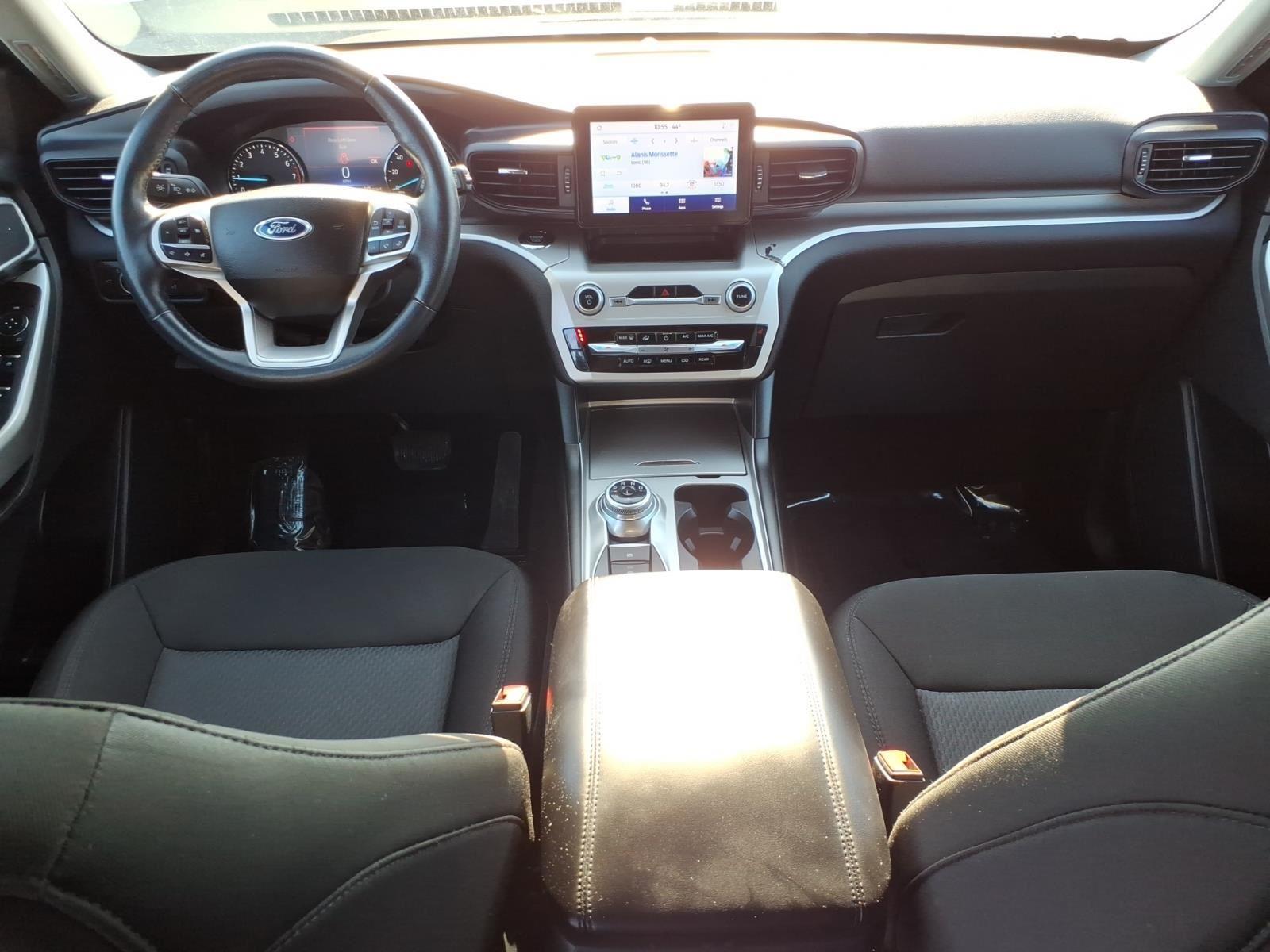 2022 Ford Explorer XLT:6438