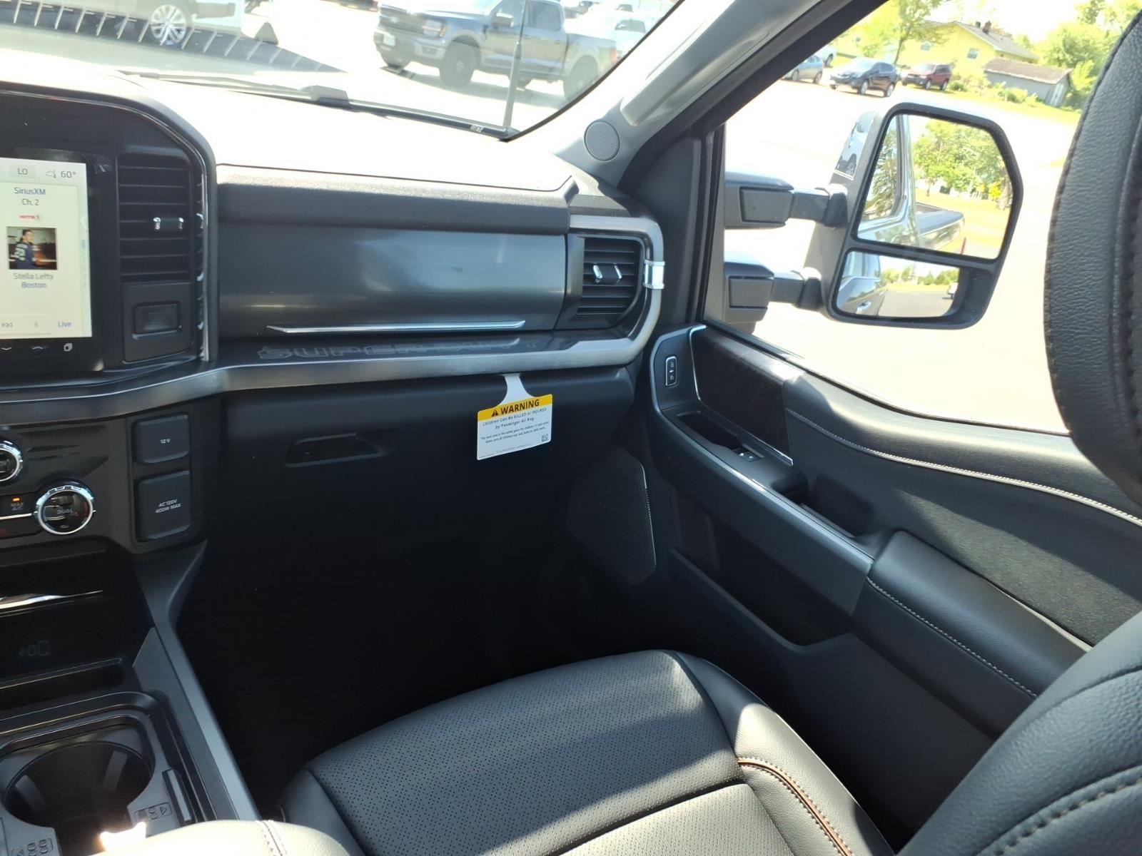 2026 Ford Super Duty F-250 SRW LARIAT:94525