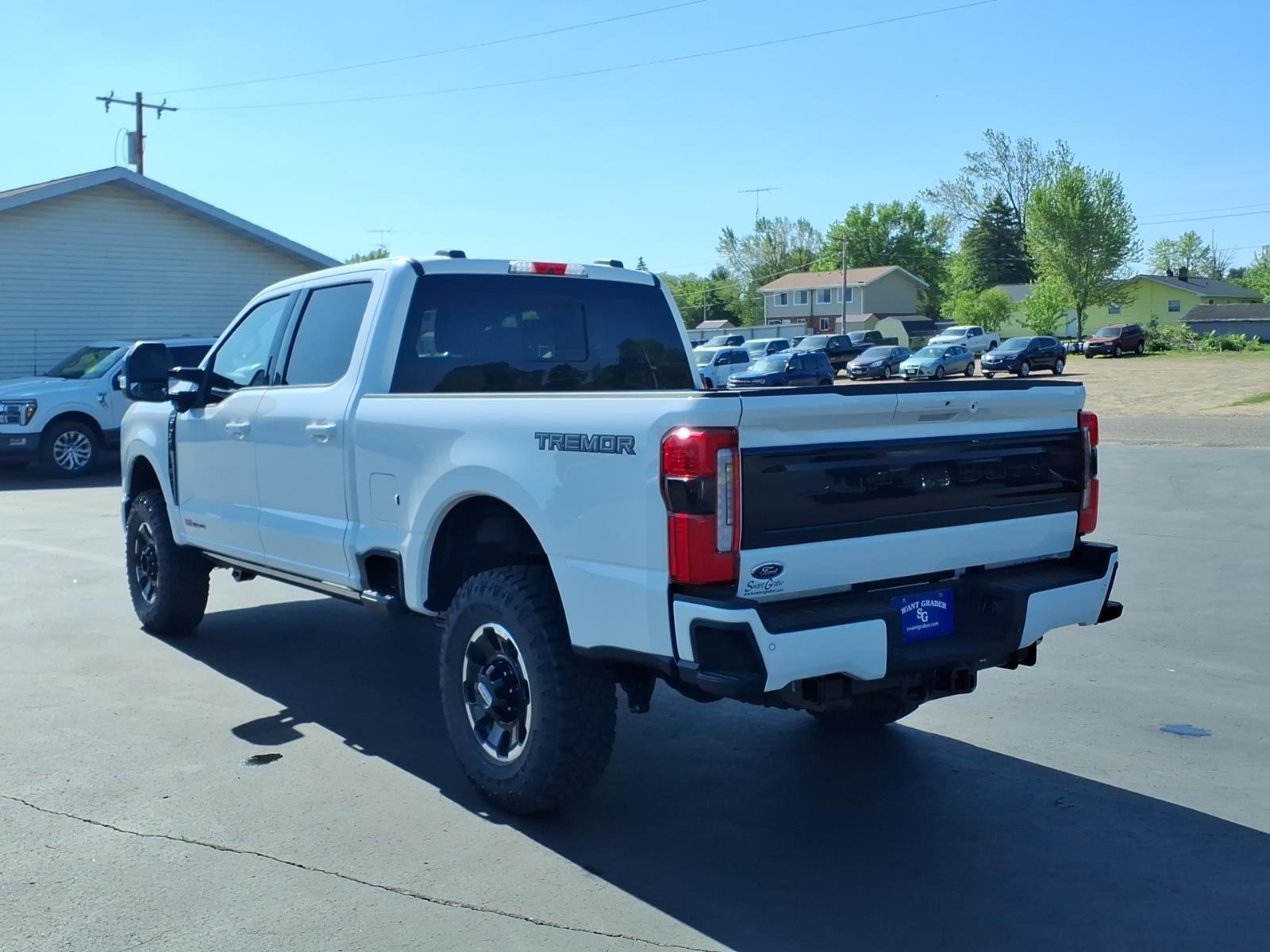 2026 Ford Super Duty F-350 Platinum:94524