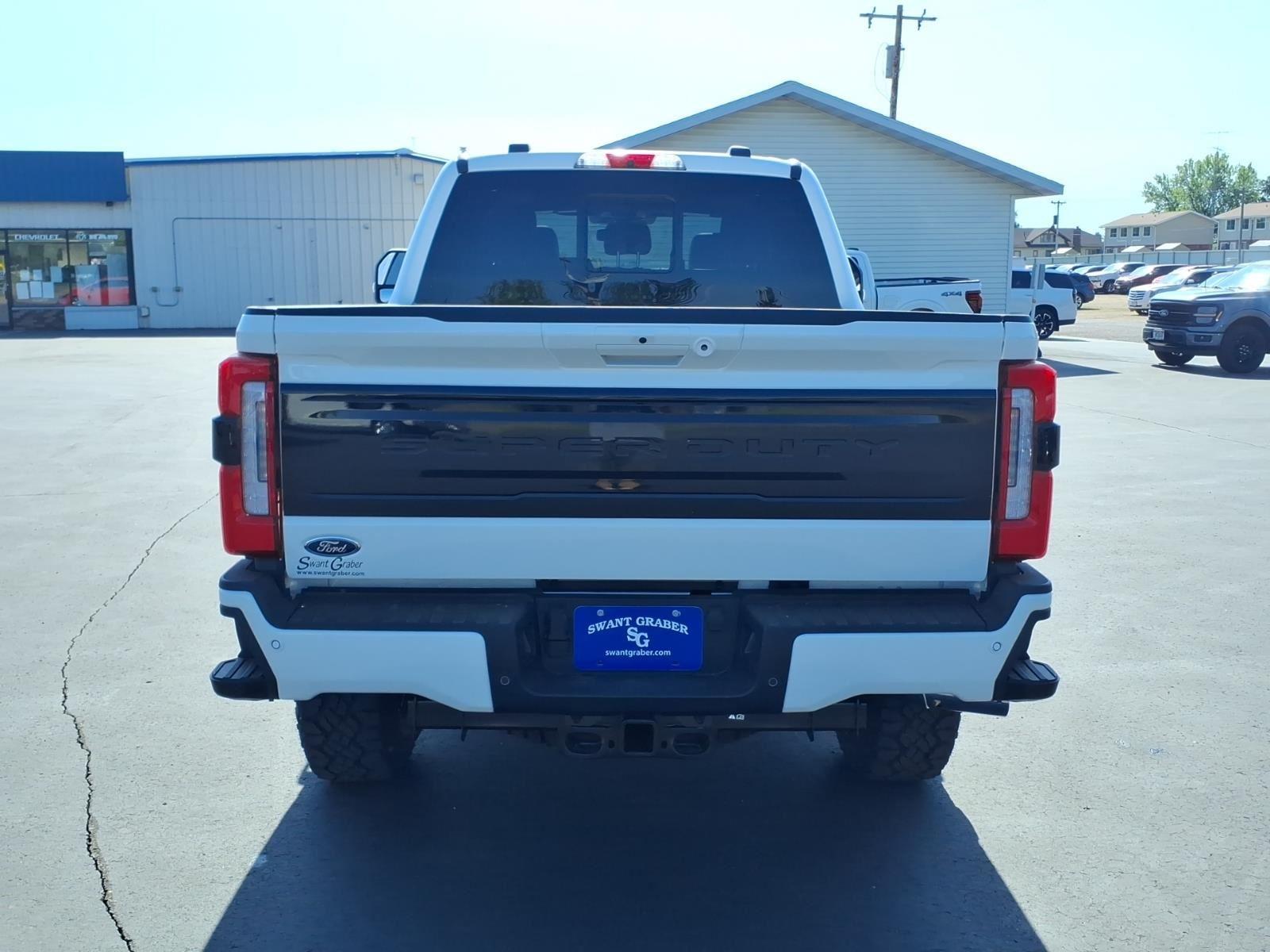 2026 Ford Super Duty F-350 Platinum:94524
