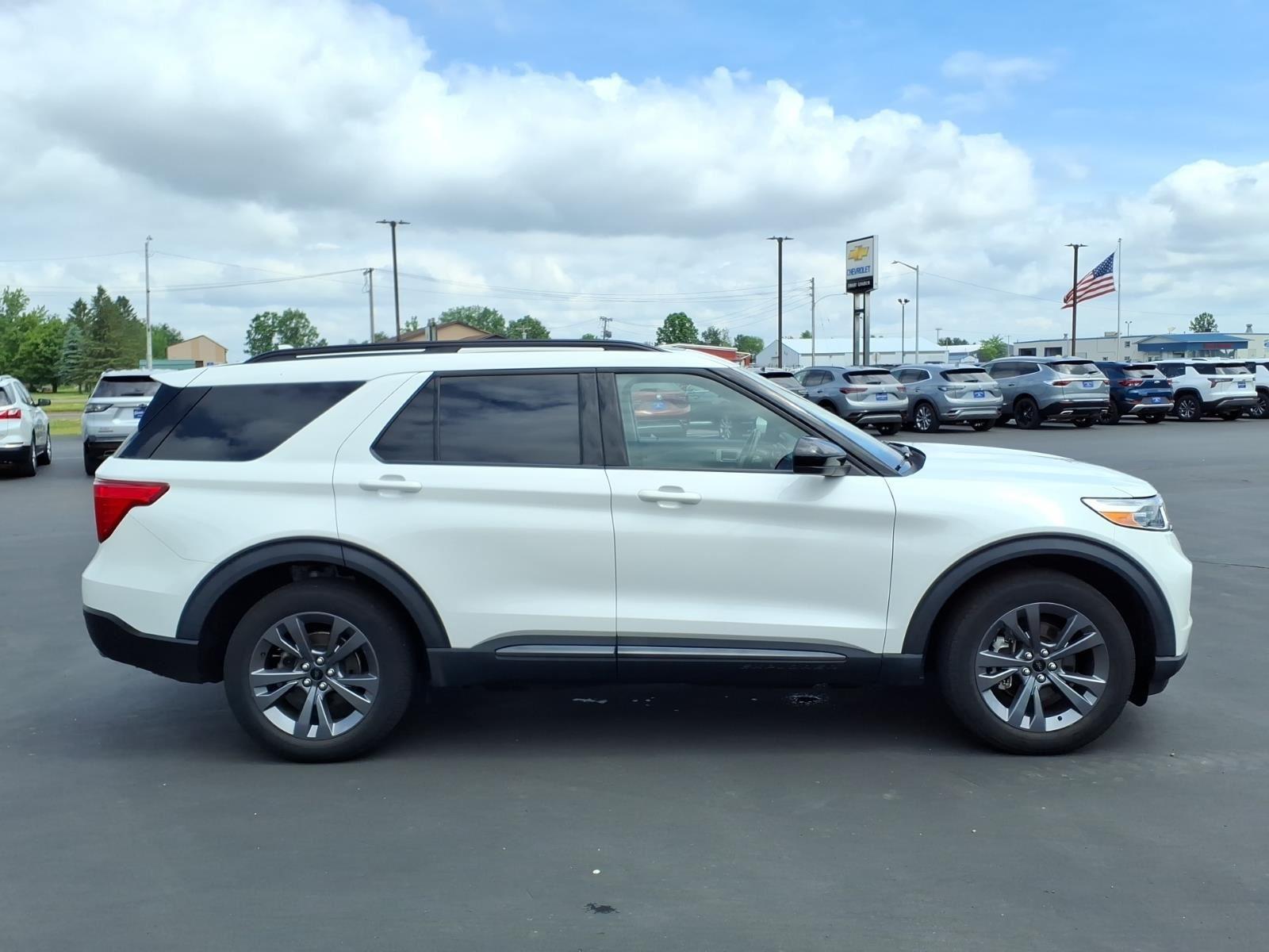 2023 Ford Explorer XLT:6467