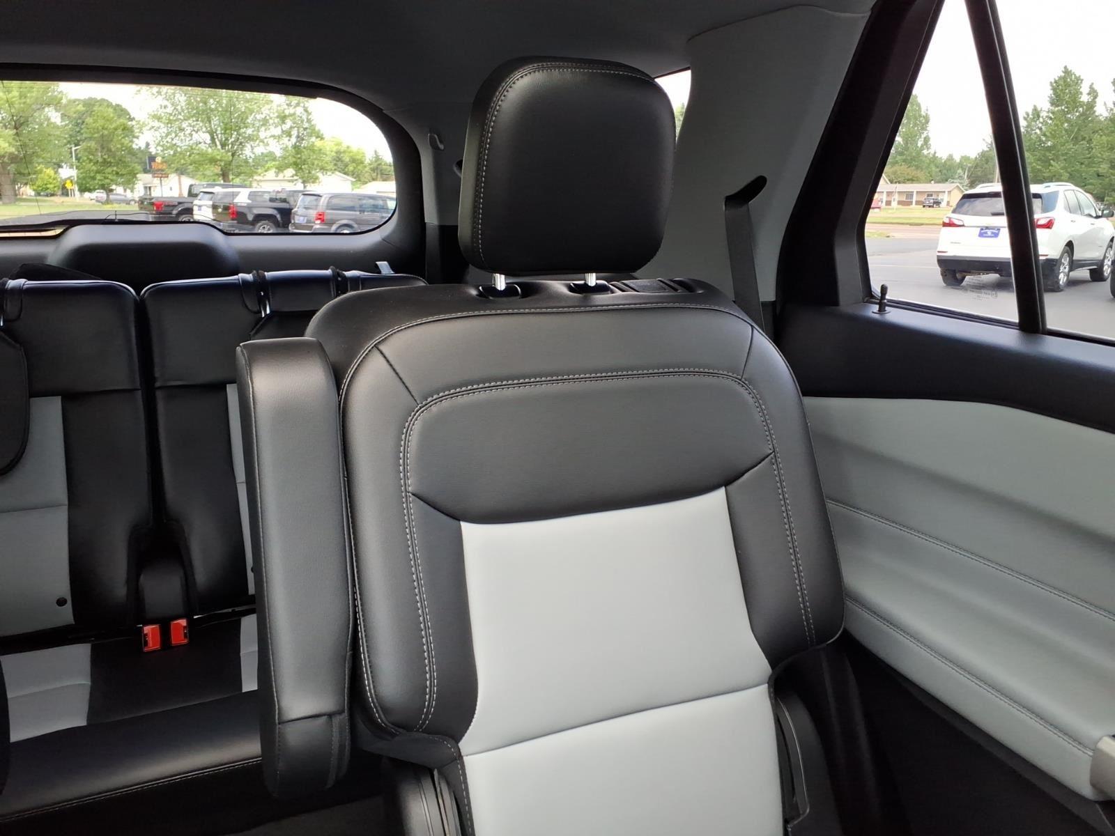 2023 Ford Explorer XLT:6467