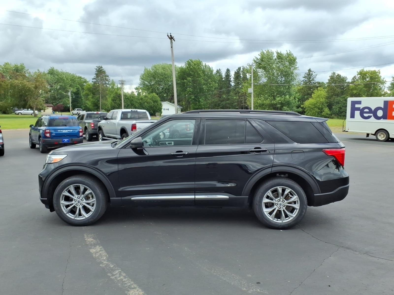 2022 Ford Explorer XLT:6466