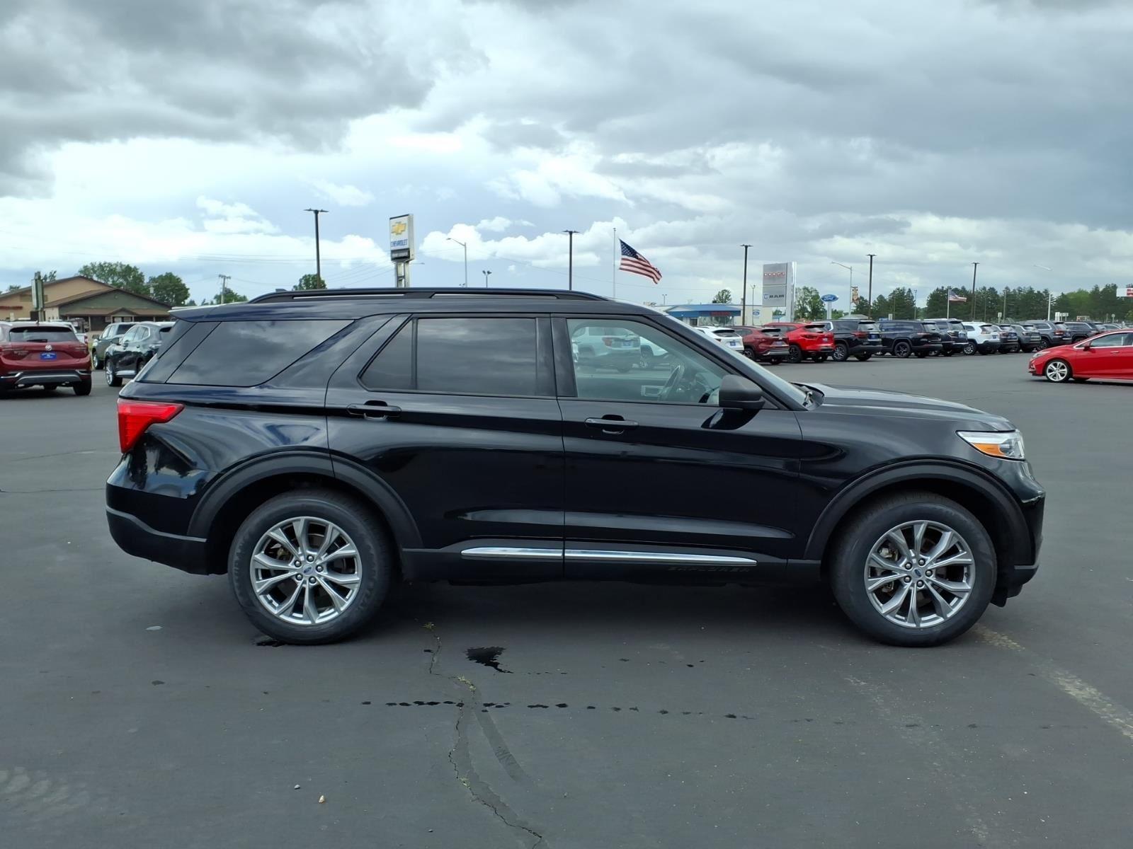 2022 Ford Explorer XLT:6466