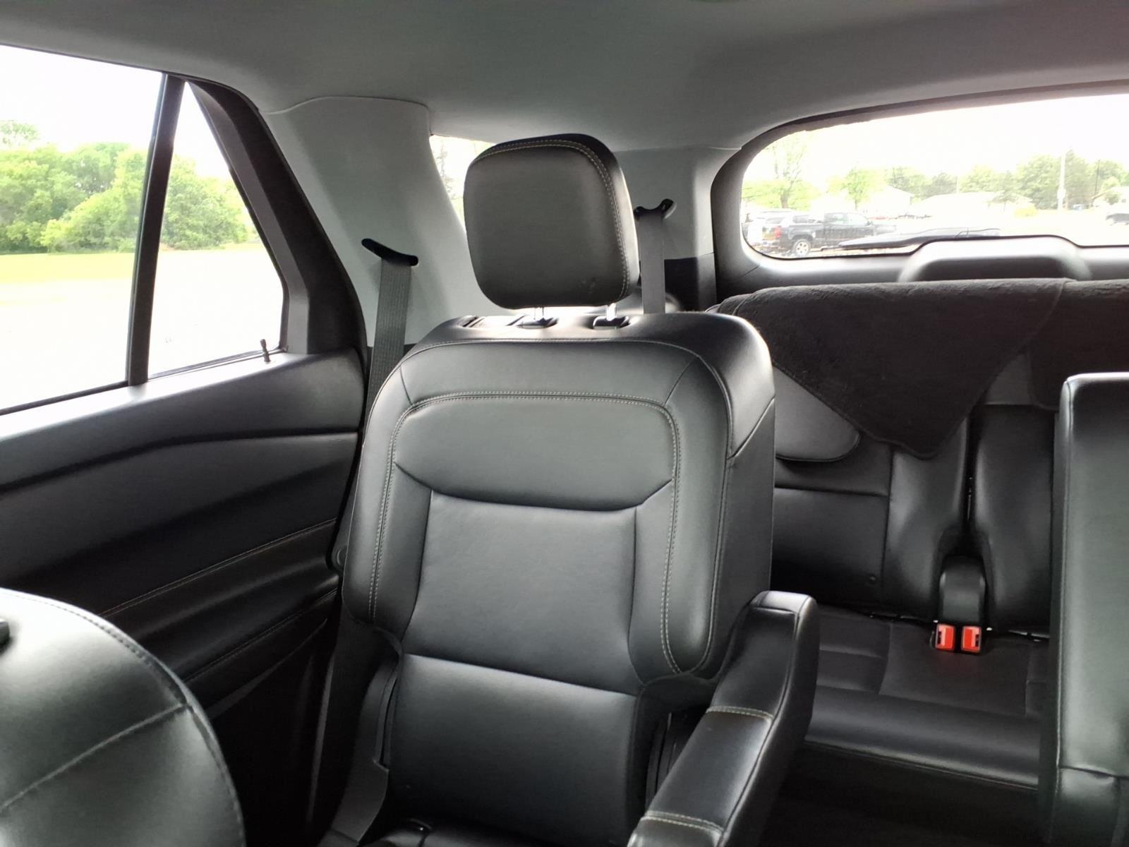 2022 Ford Explorer XLT:6466