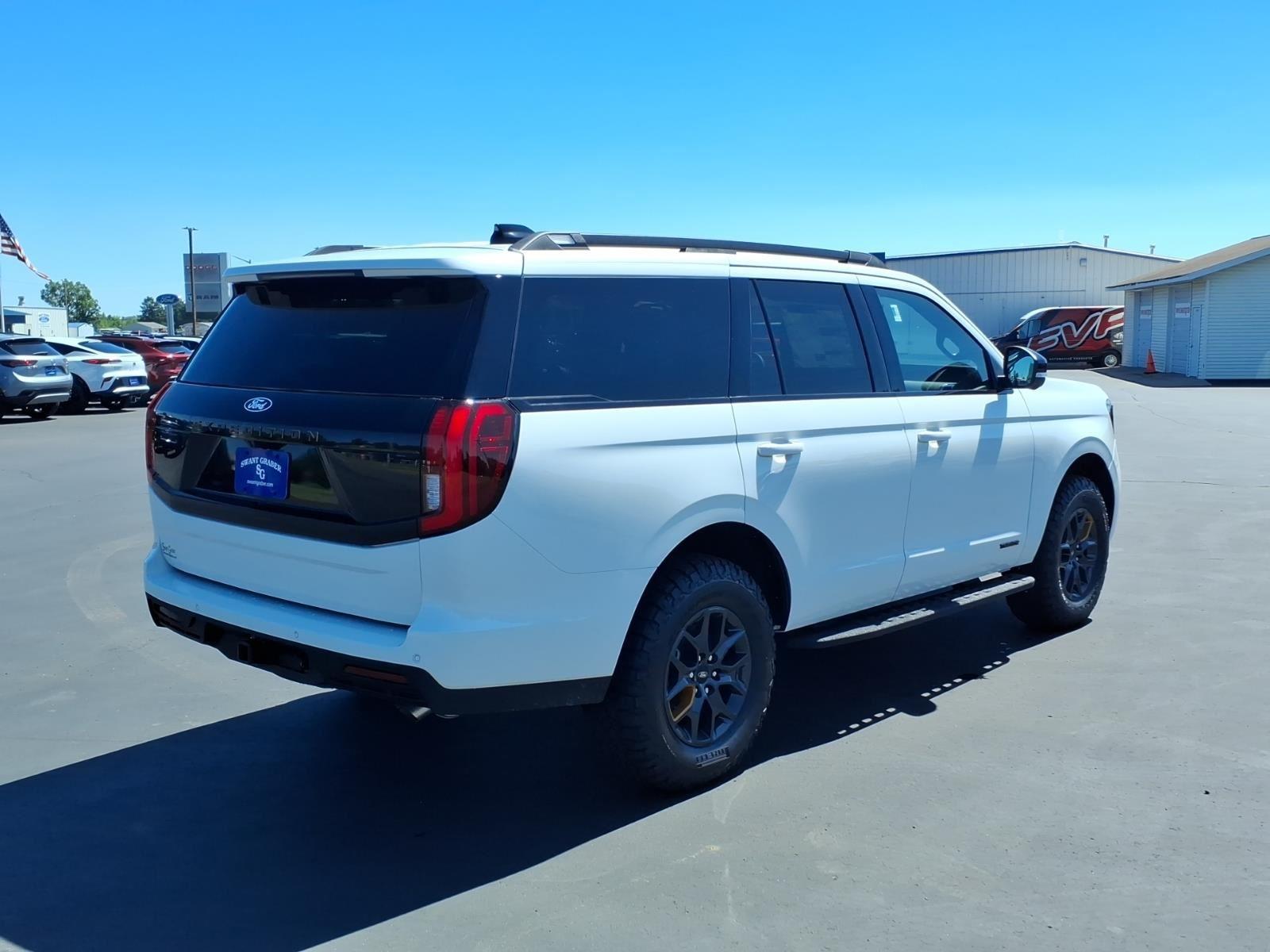 2027 Ford Expedition Tremor:94544