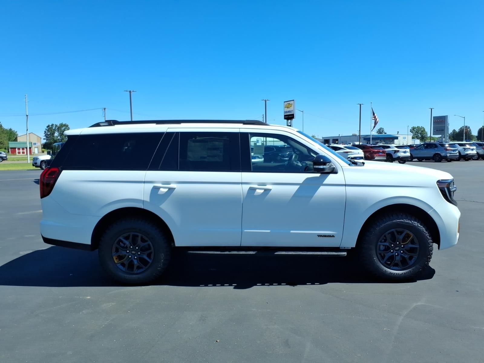 2027 Ford Expedition Tremor:94544