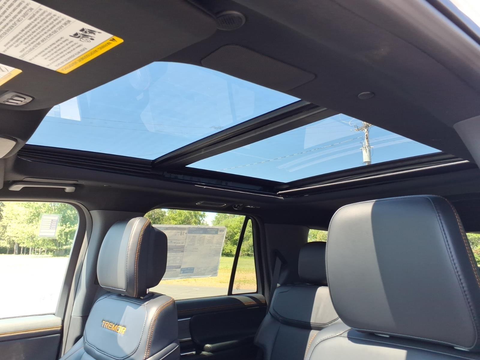 2027 Ford Expedition Tremor:94544
