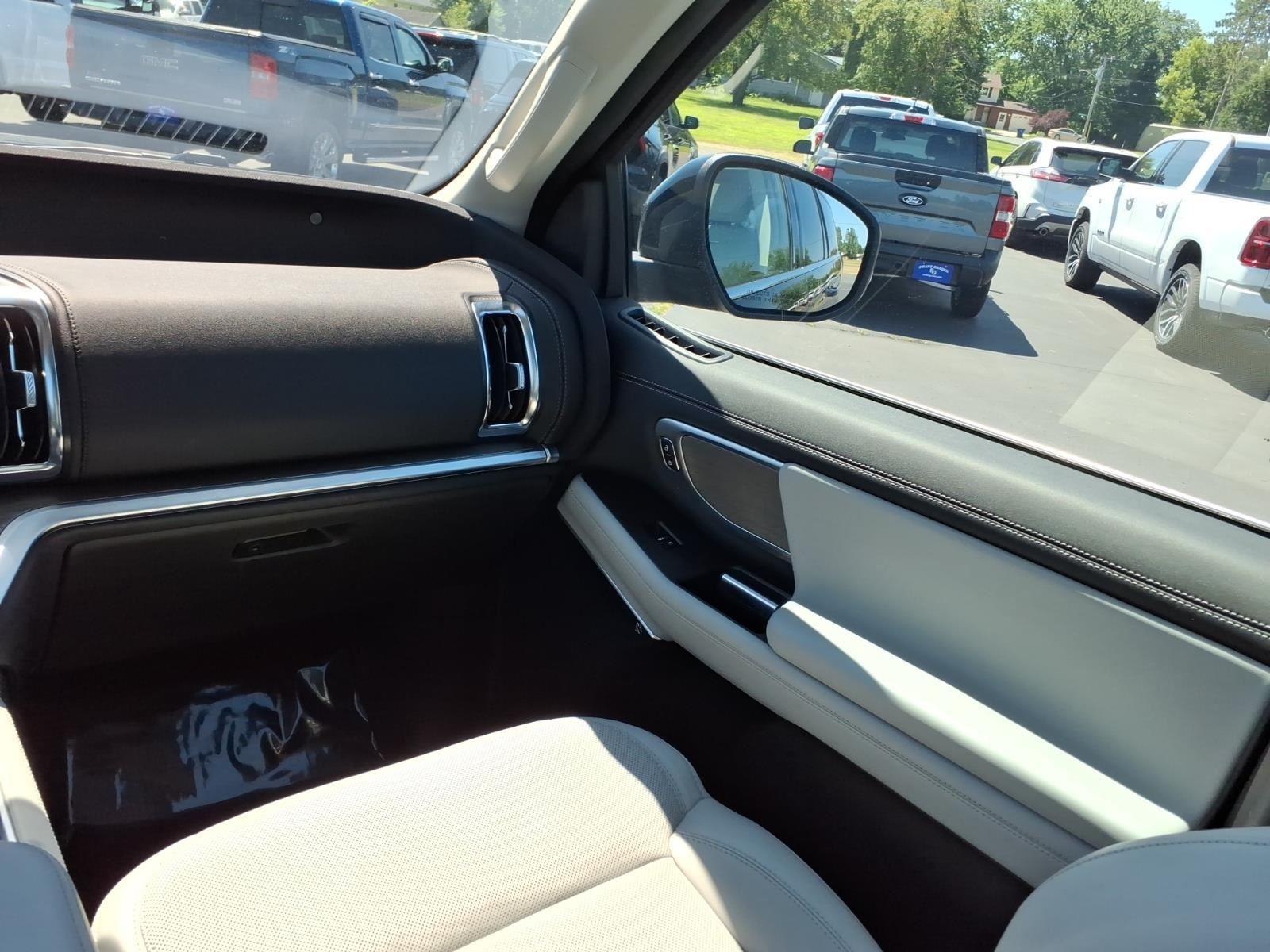 2025 Ford Expedition Platinum:6485