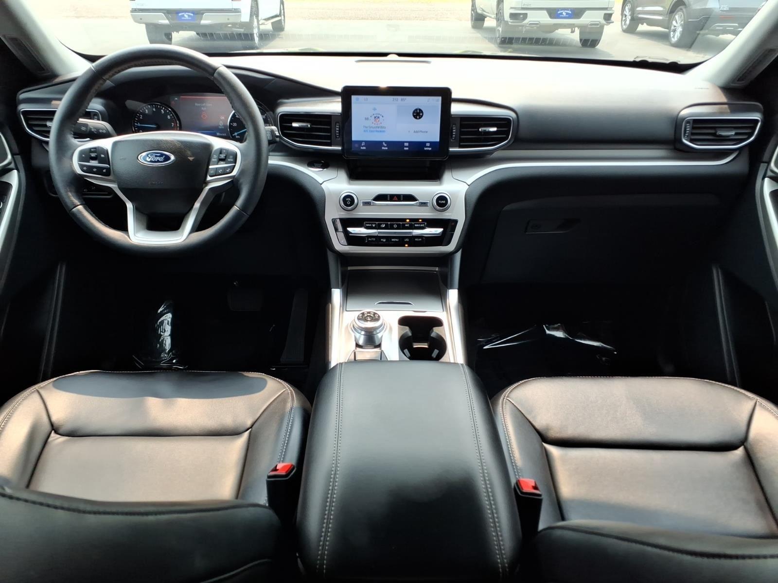 2023 Ford Explorer XLT:6490