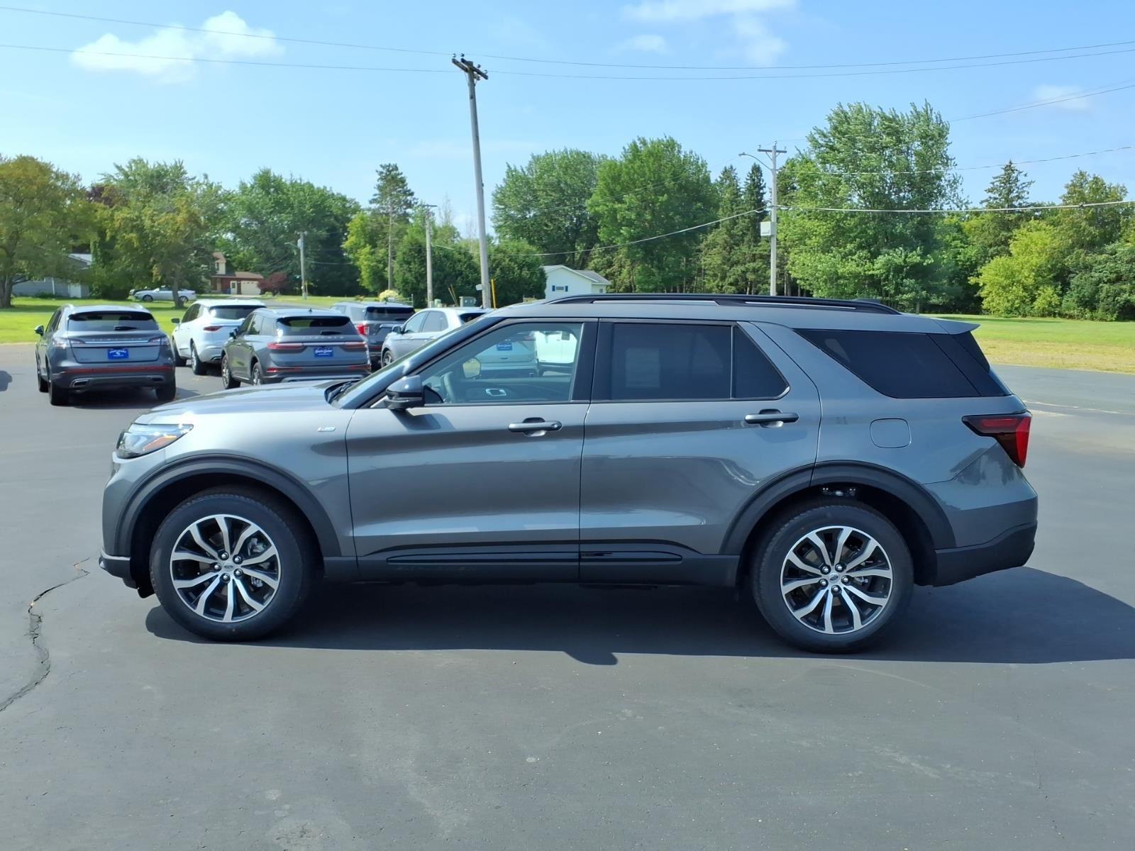2026 Ford Explorer ST-Line:94549