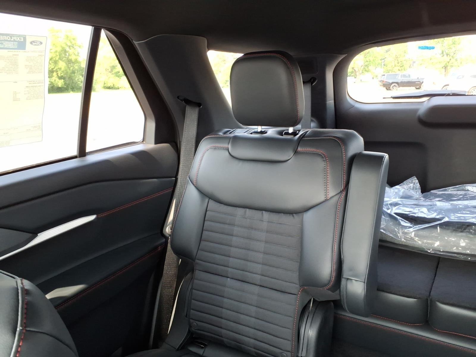 2026 Ford Explorer ST-Line:94549