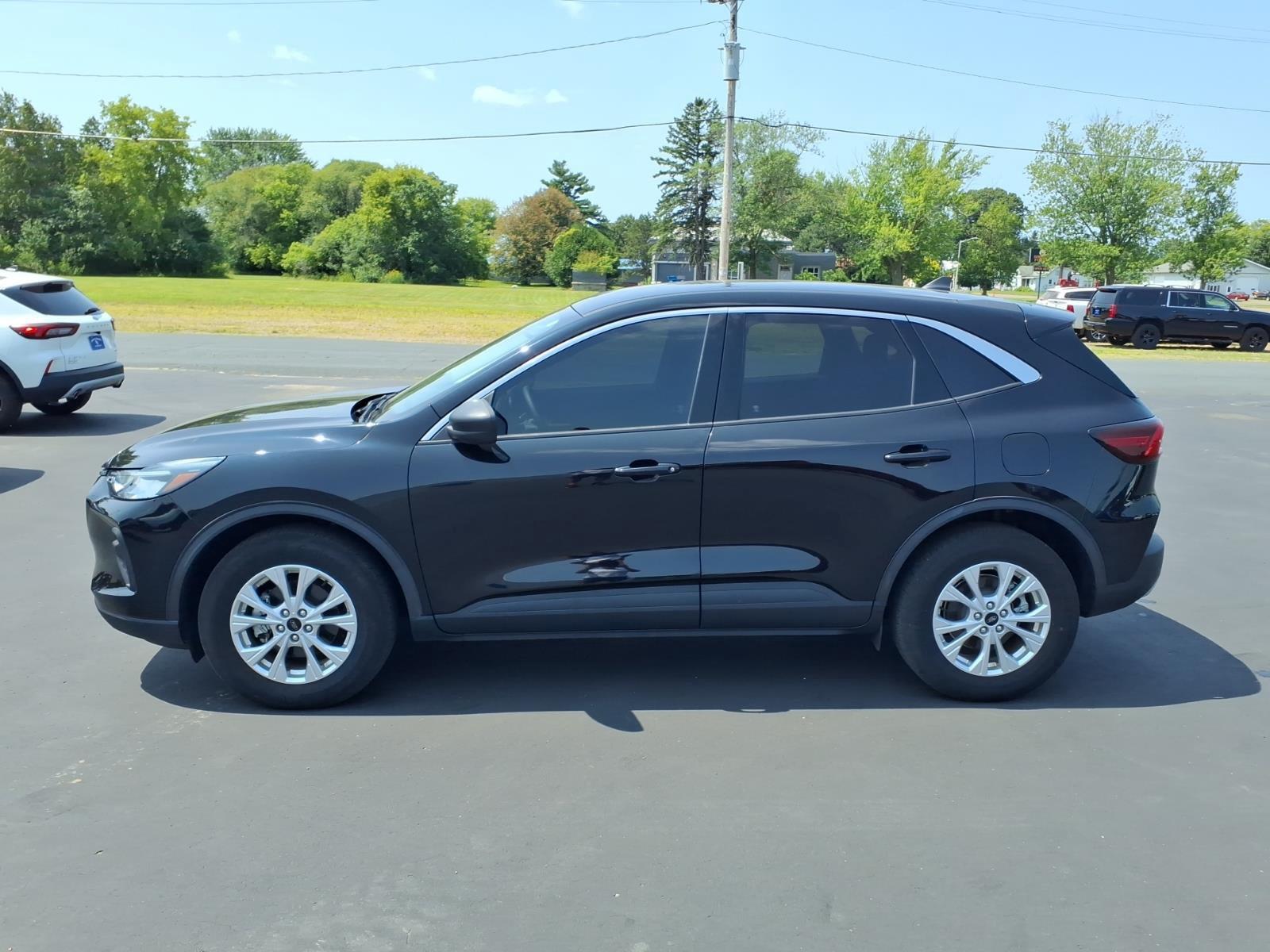 2023 Ford Escape Active:6484