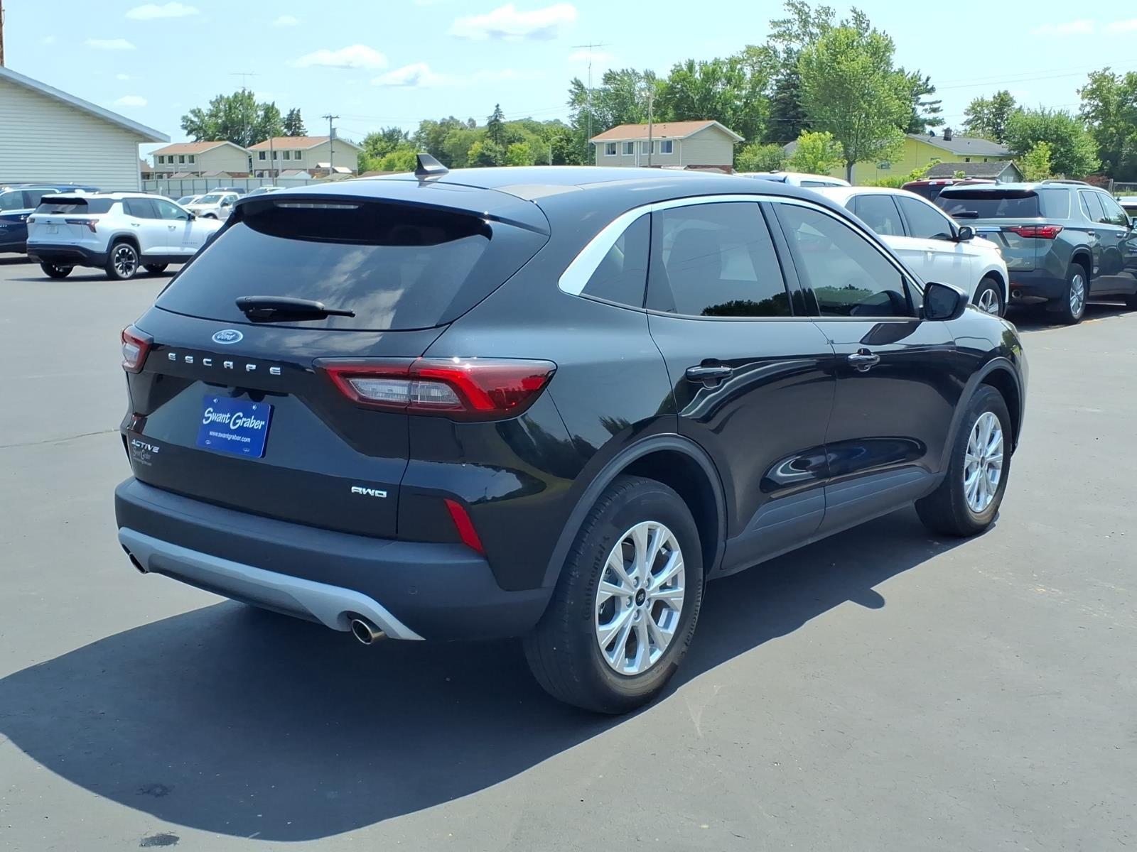 2023 Ford Escape Active:6484