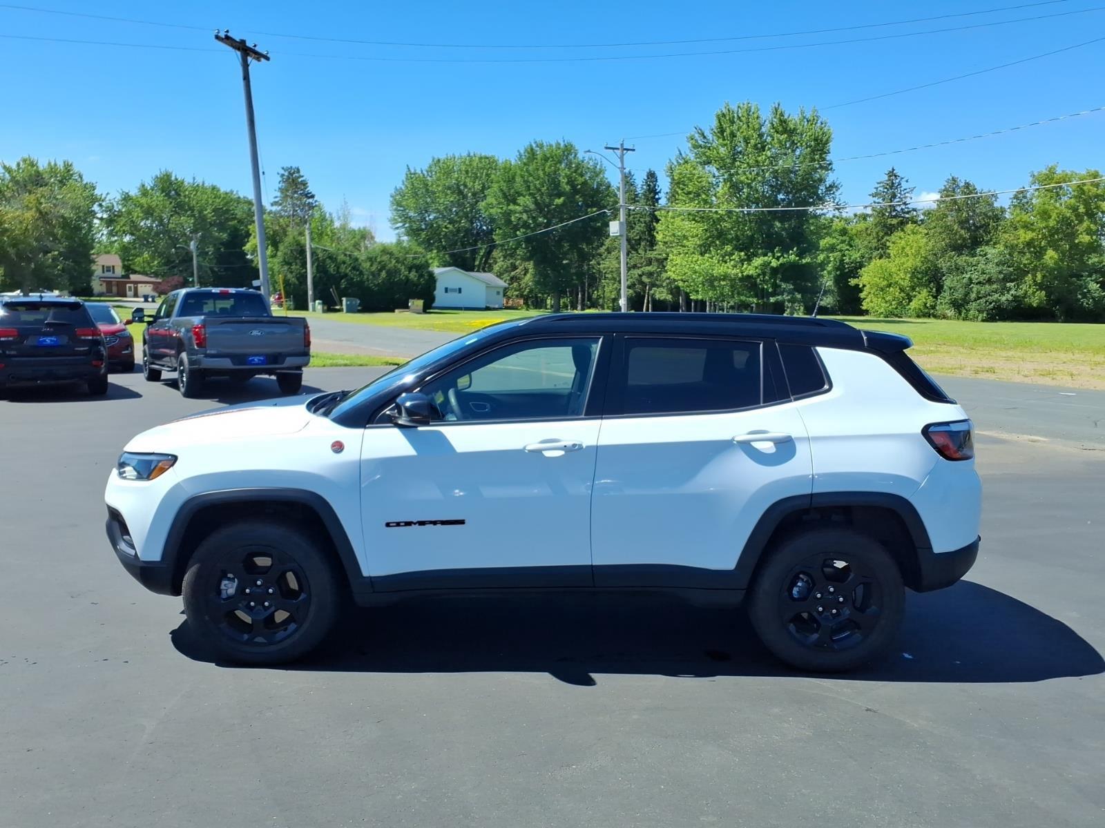 2023 Jeep Compass Trailhawk:6477