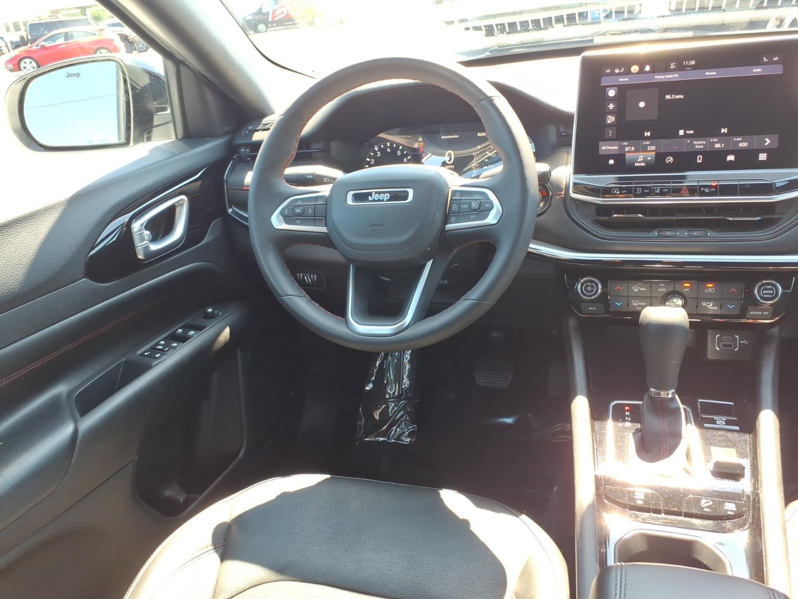 2023 Jeep Compass Trailhawk:6477