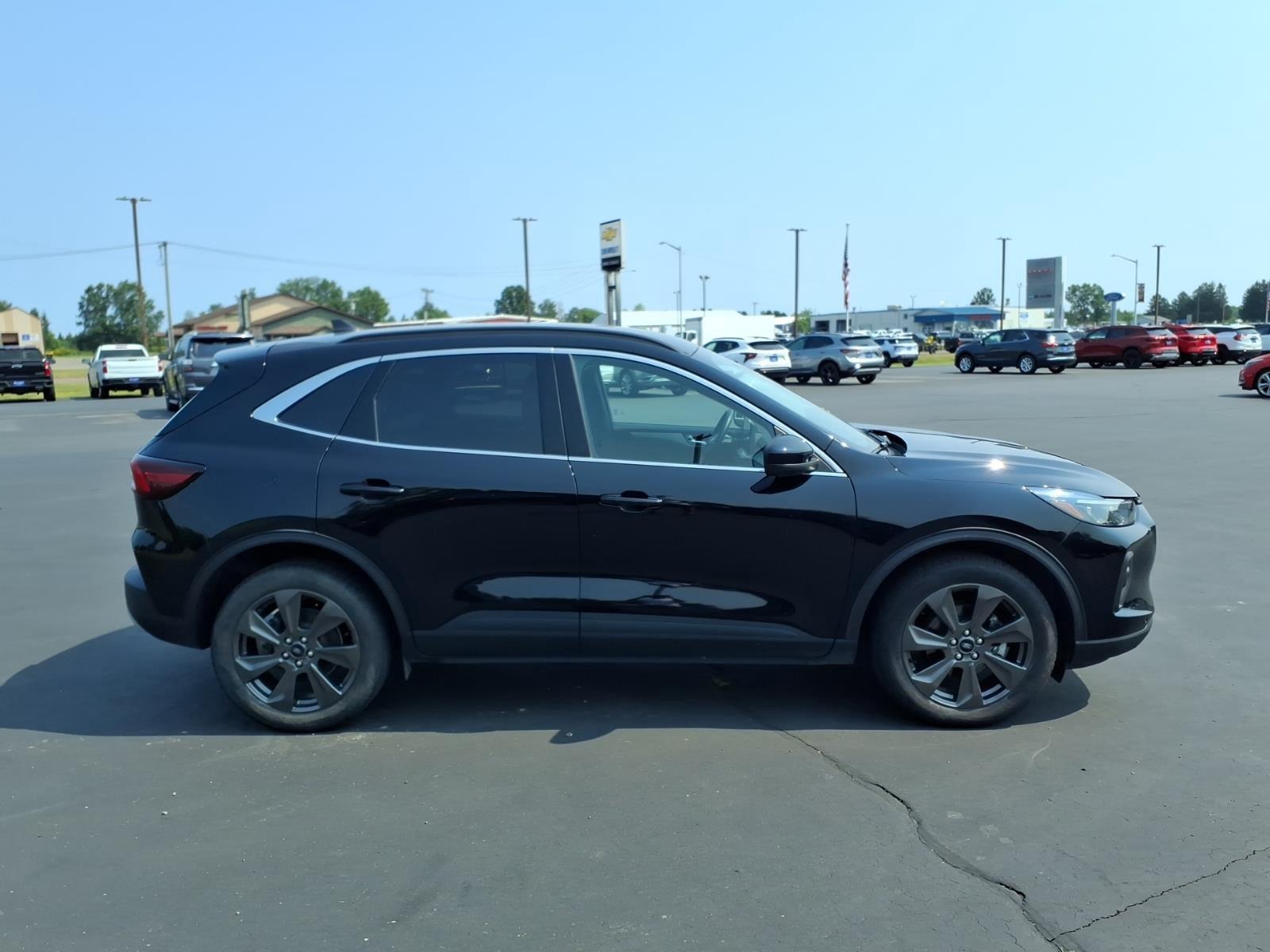 2024 Ford Escape Platinum:6502