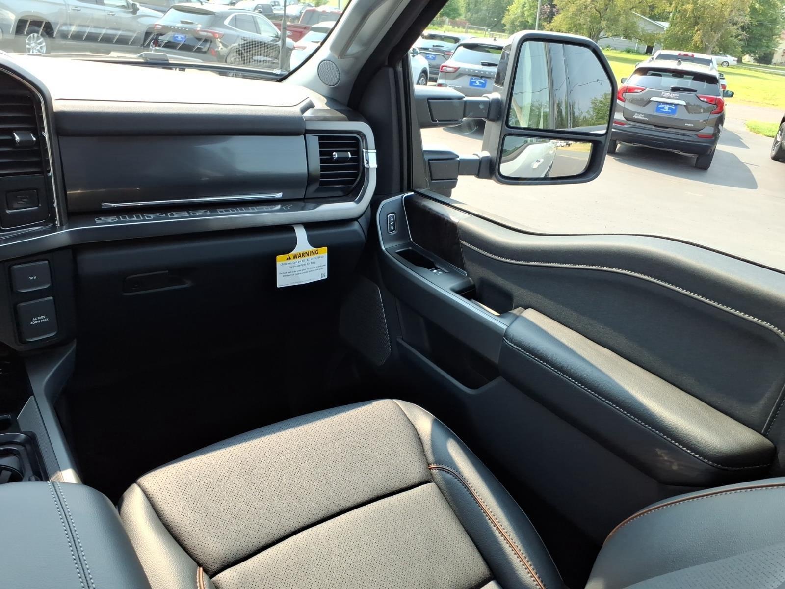2026 Ford Super Duty F-350 SRW LARIAT:94552
