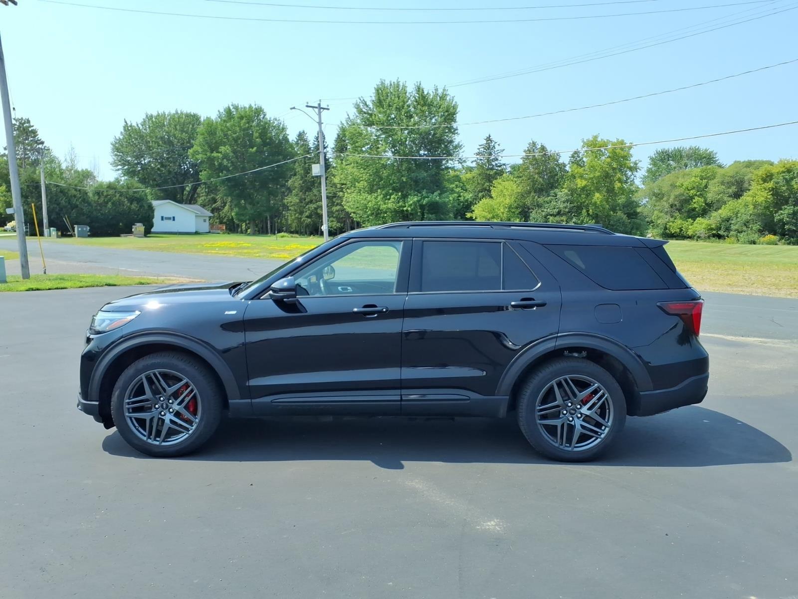 2025 Ford Explorer ST-Line:6489