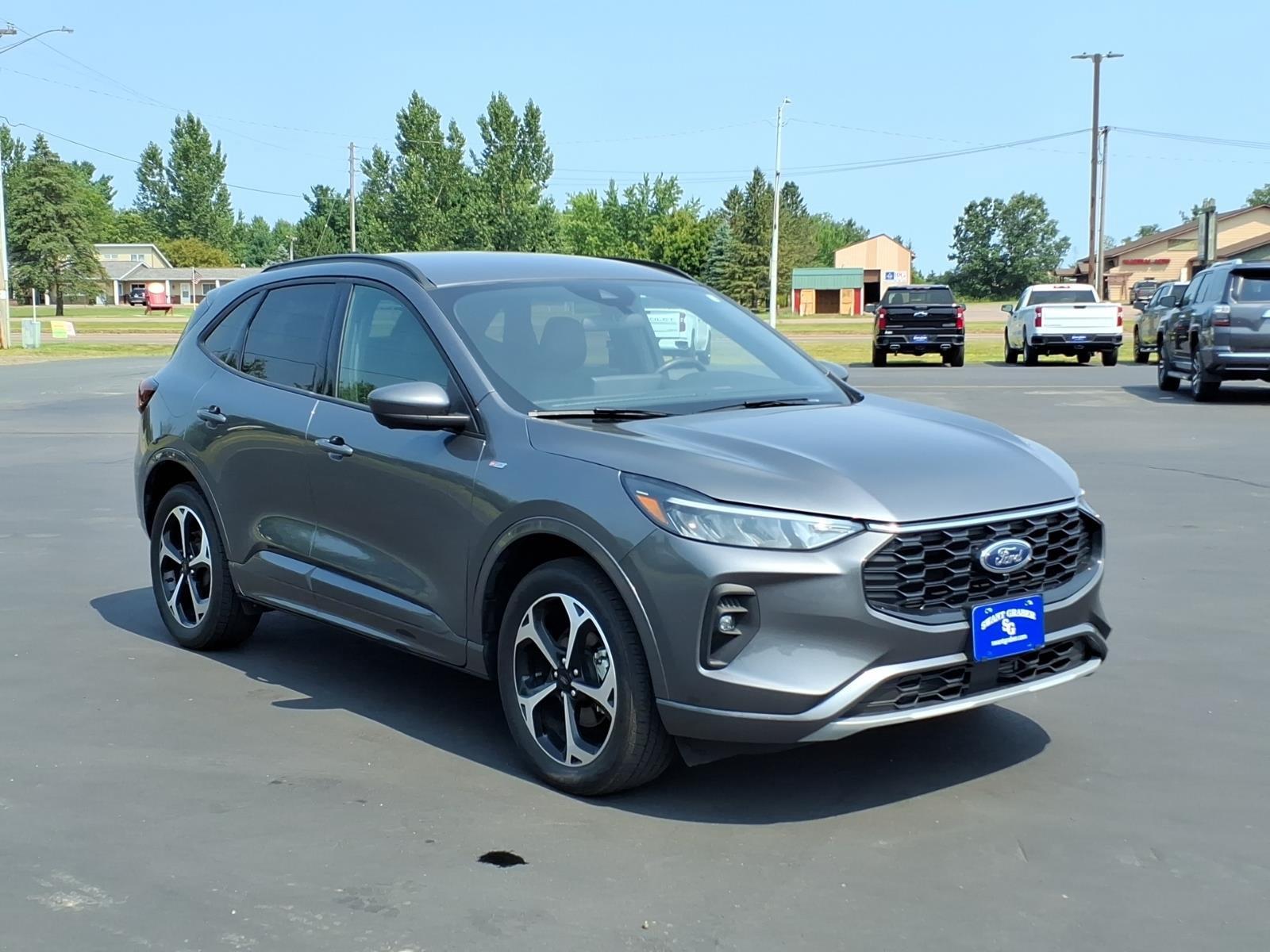 2023 Ford Escape ST-Line Select:6496