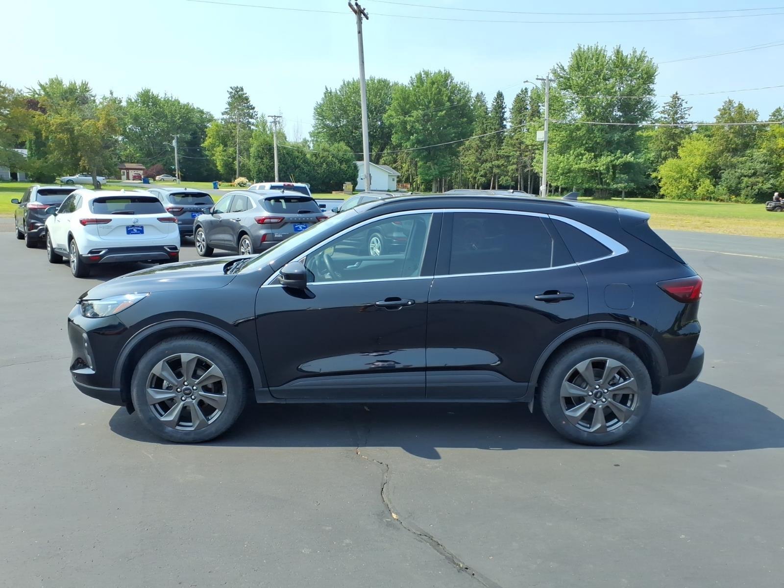 2024 Ford Escape Platinum:6502
