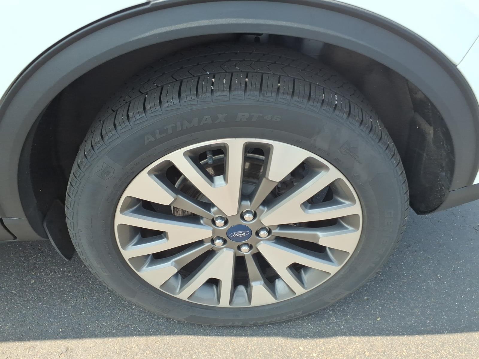 2020 Ford Escape Titanium:6503A