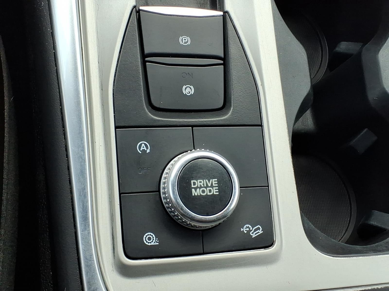 2023 Ford Explorer XLT:6506