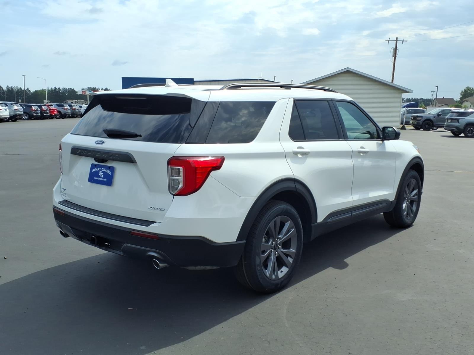 2023 Ford Explorer XLT:6506