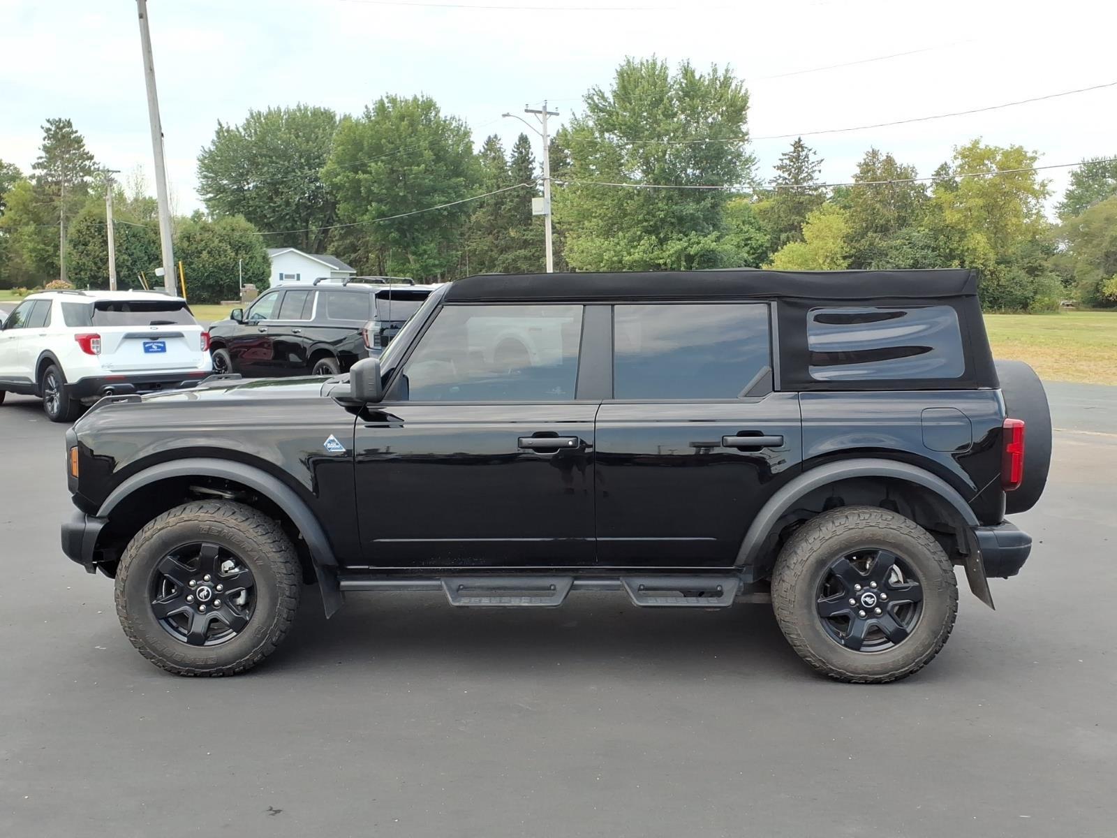 2023 Ford Bronco Black Diamond:94551A