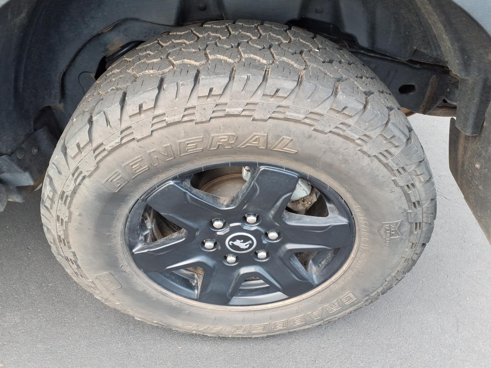 2023 Ford Bronco Black Diamond:94551A