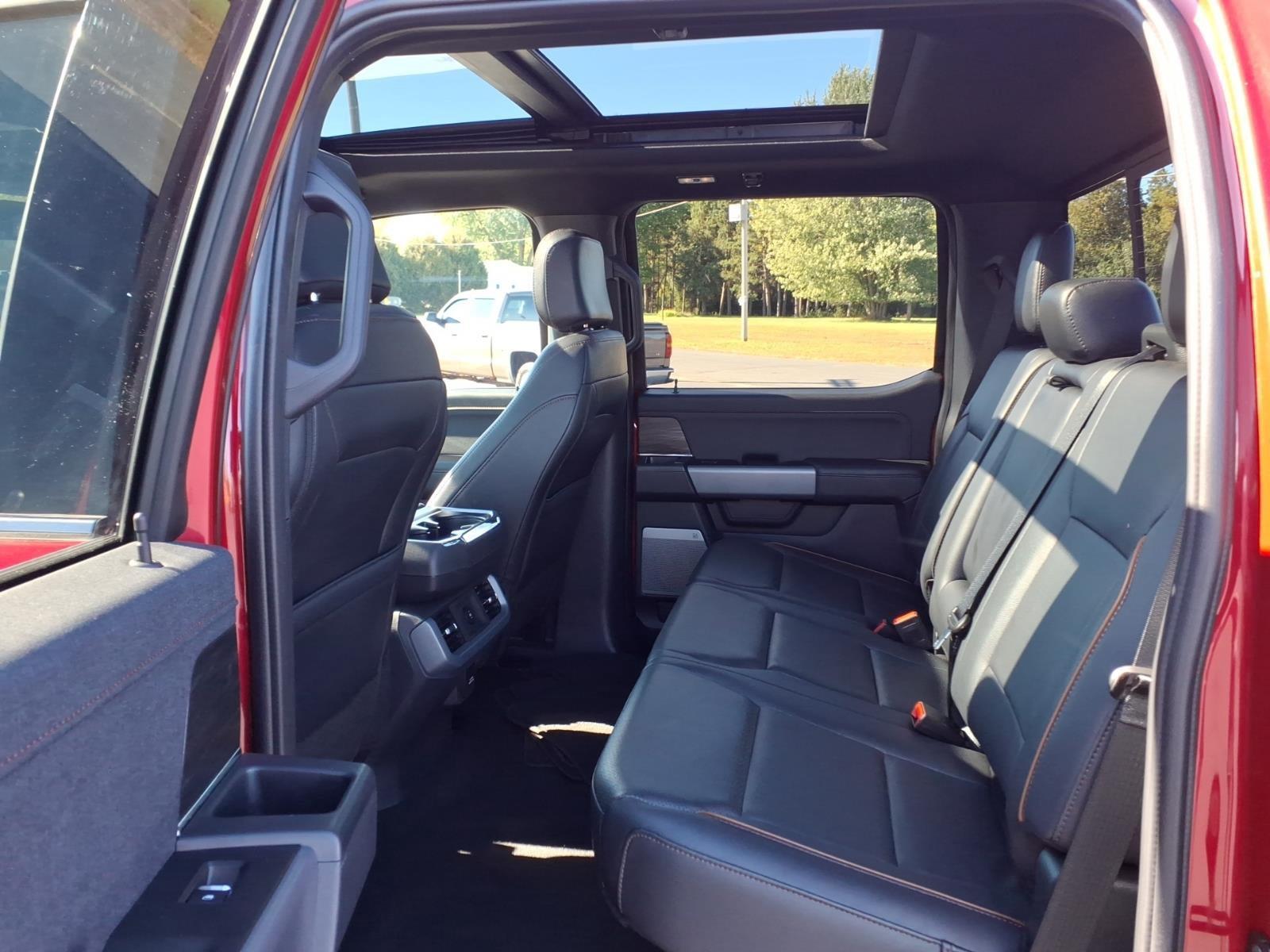2025 Ford F-150 LARIAT:94564A