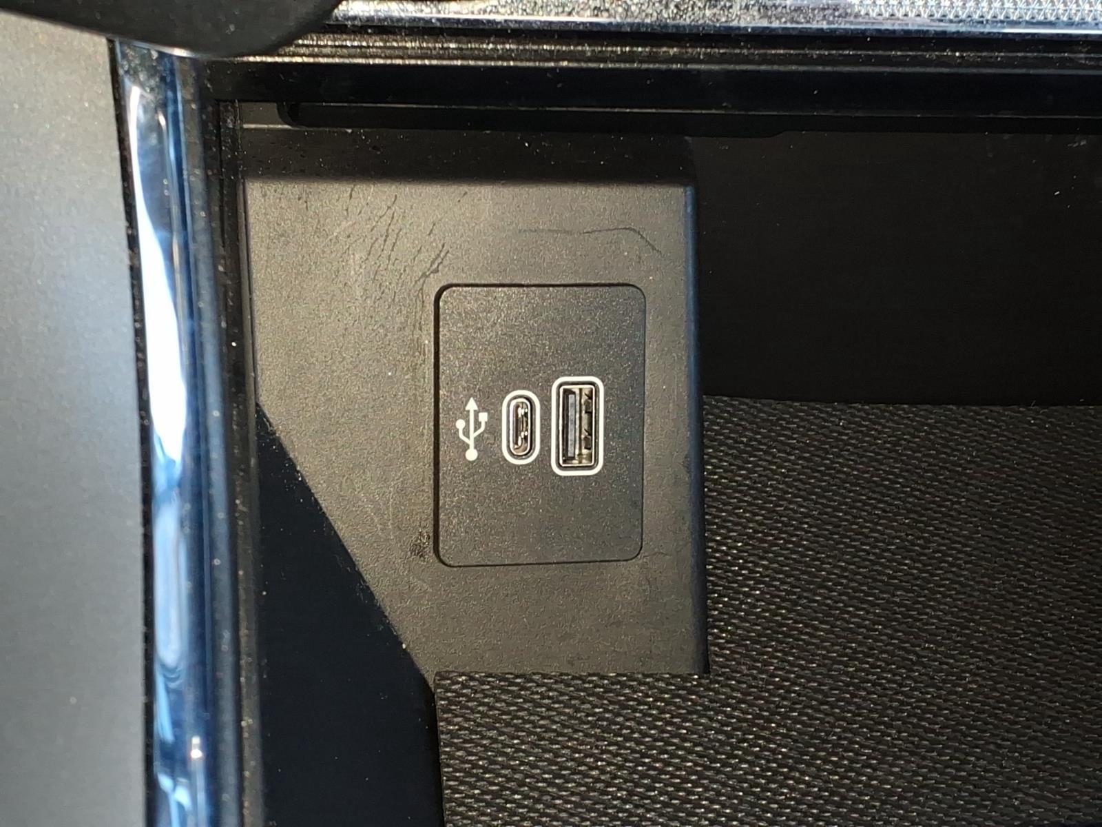 2025 Ford F-150 LARIAT:94564A