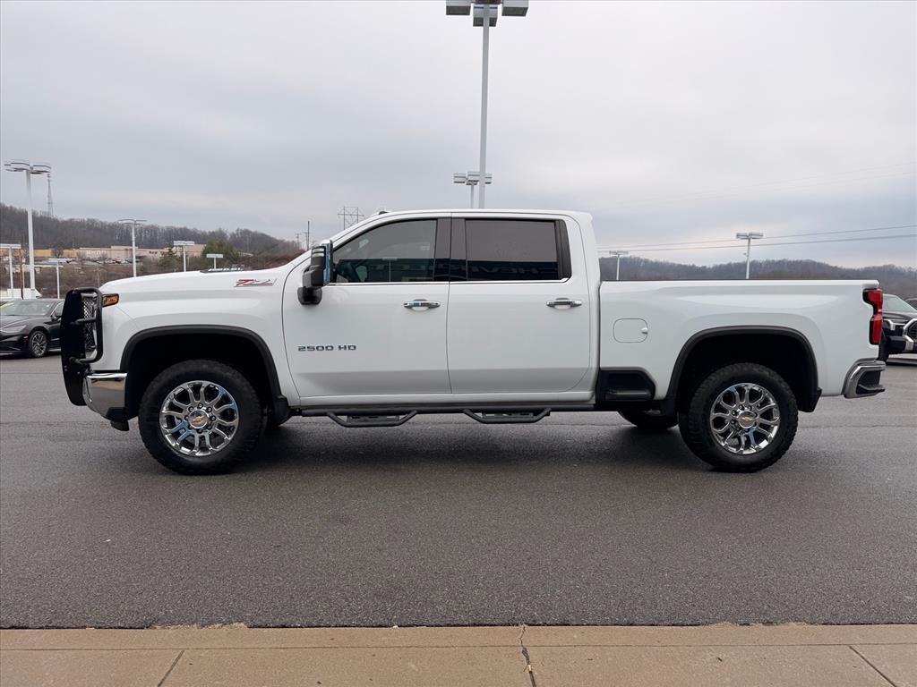 Used 2024 Summit White Chevrolet LTZ image 2
