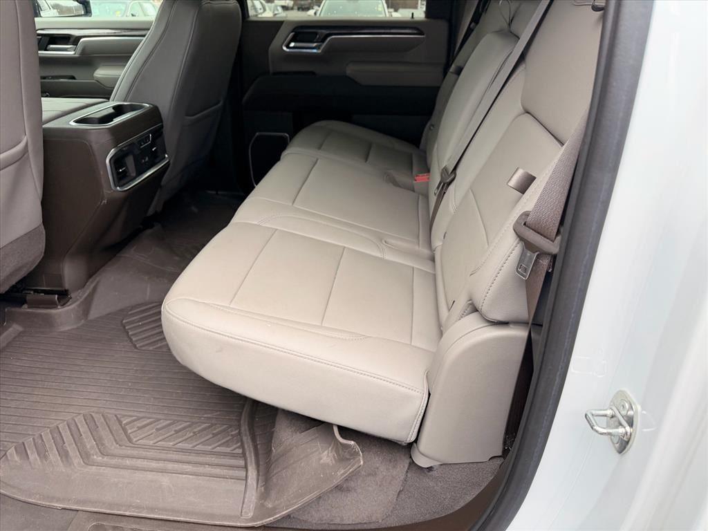 Used 2024 Summit White Chevrolet LTZ image 12