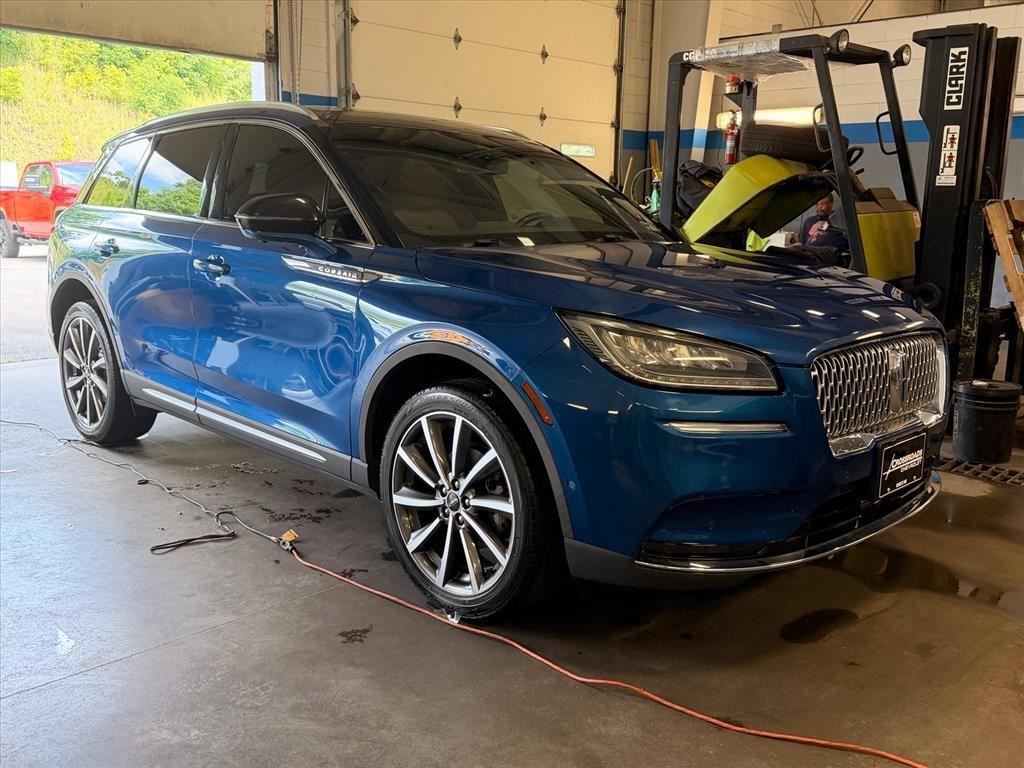 Used 2020 Artisan Blue Lincoln Reserve image 3