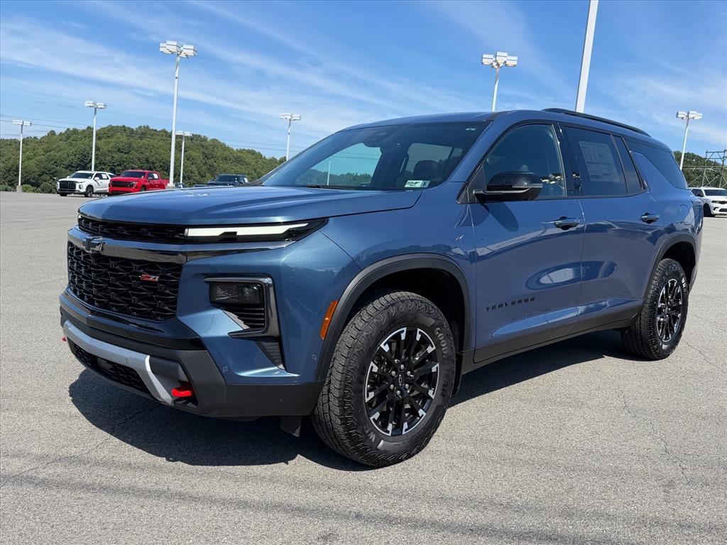 Lakeshore Blue Metallic 2026 Chevrolet Traverse SUV / Crossover Four-Wheel Drive 8-Speed Automatic