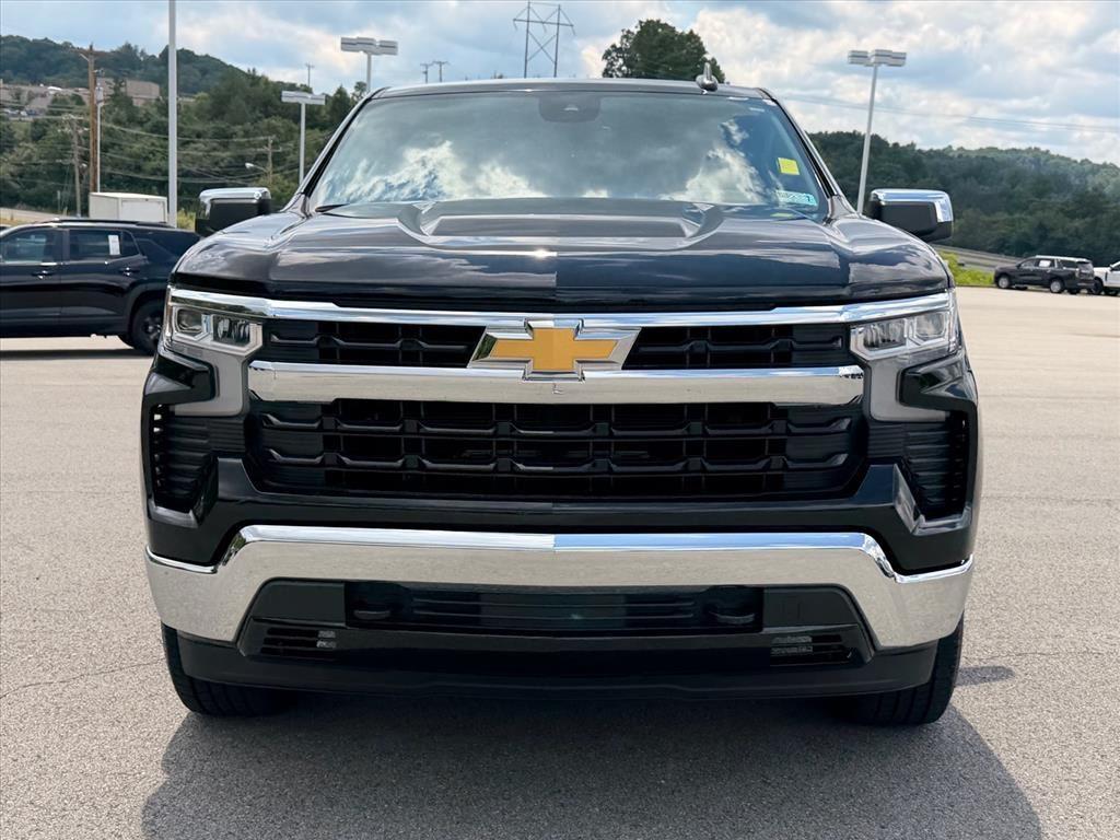 Used 2022 Black Chevrolet LT image 9
