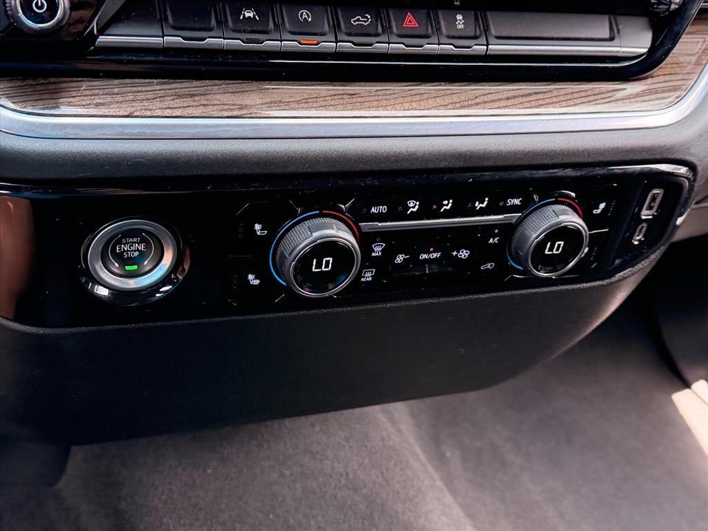 Used 2022 Black Chevrolet LT image 20