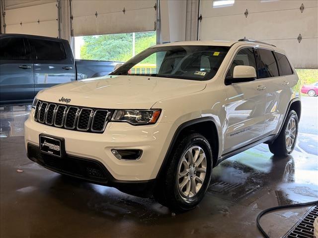 Bright White Clearcoat 2021 Jeep Grand Cherokee SUV / Crossover Four-Wheel Drive 8-Speed Automatic