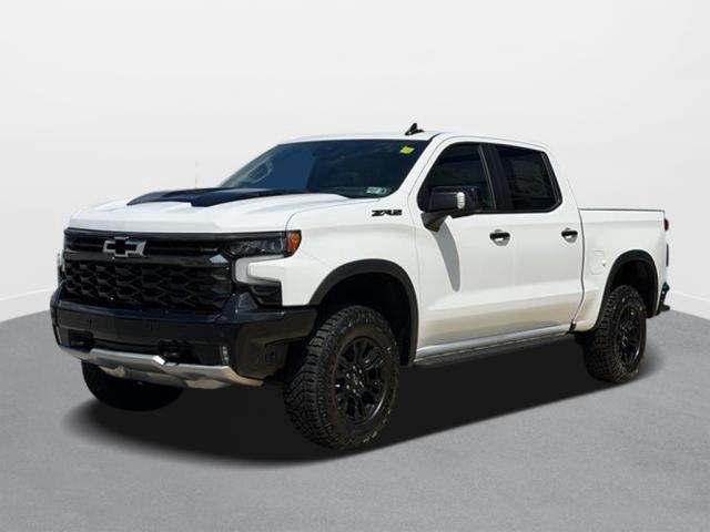 Summit White 2026 Chevrolet Silverado 1500 Pickup Truck Four-Wheel Drive Automatic