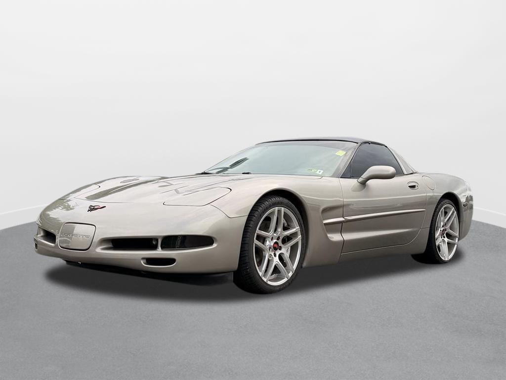 Light Pewter (Met) 1998 Chevrolet Corvette Coupe Rear-Wheel Drive 6-Speed Manual Overdrive