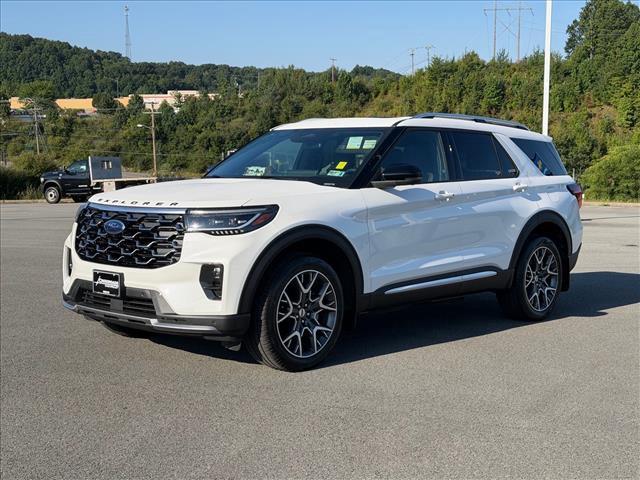 Star White Metallic Tri-Coat 2025 Ford Explorer SUV / Crossover All-Wheel Drive Automatic