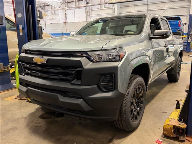 Sterling Gray Metallic 2026 Chevrolet Colorado Pickup Truck Four-Wheel Drive 8-Speed Automatic