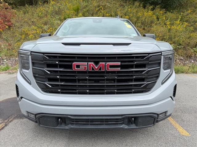 Used 2024  GMC ELEVATION image 2
