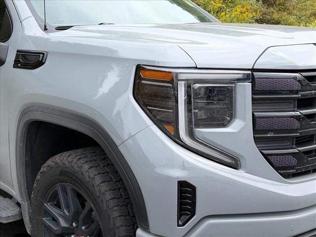 Used 2024  GMC ELEVATION image 5