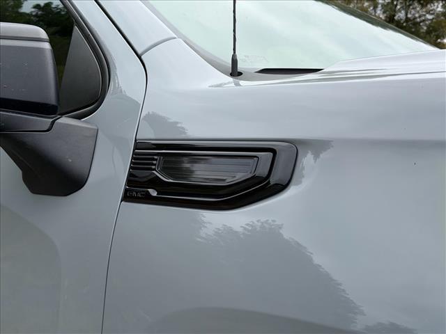 Used 2024  GMC ELEVATION image 6