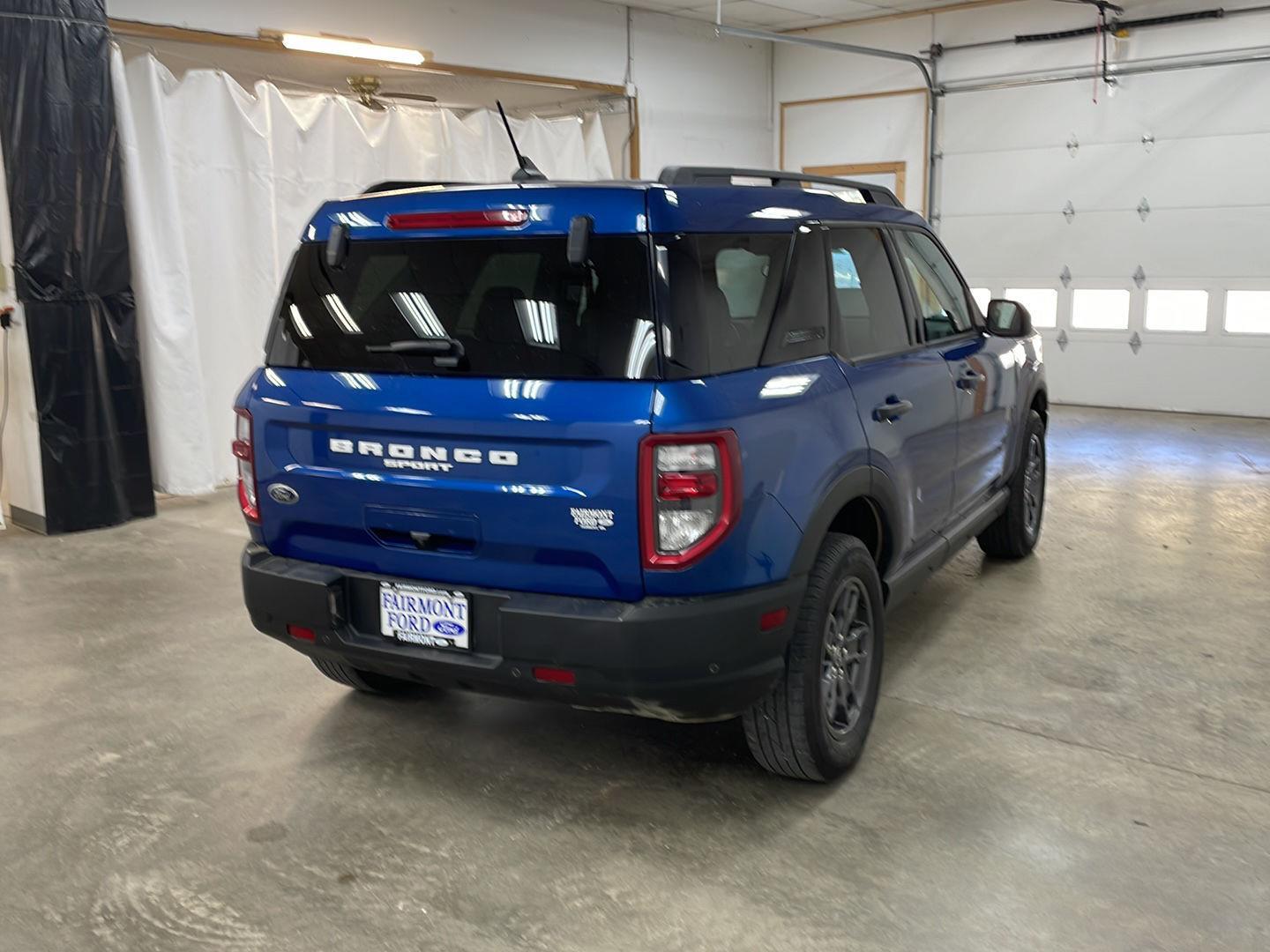 View vehicle photo 6