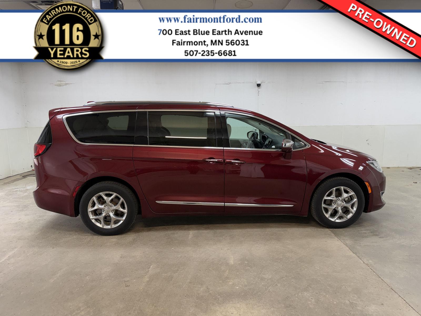 2017 Chrysler Pacifica Limited FWD